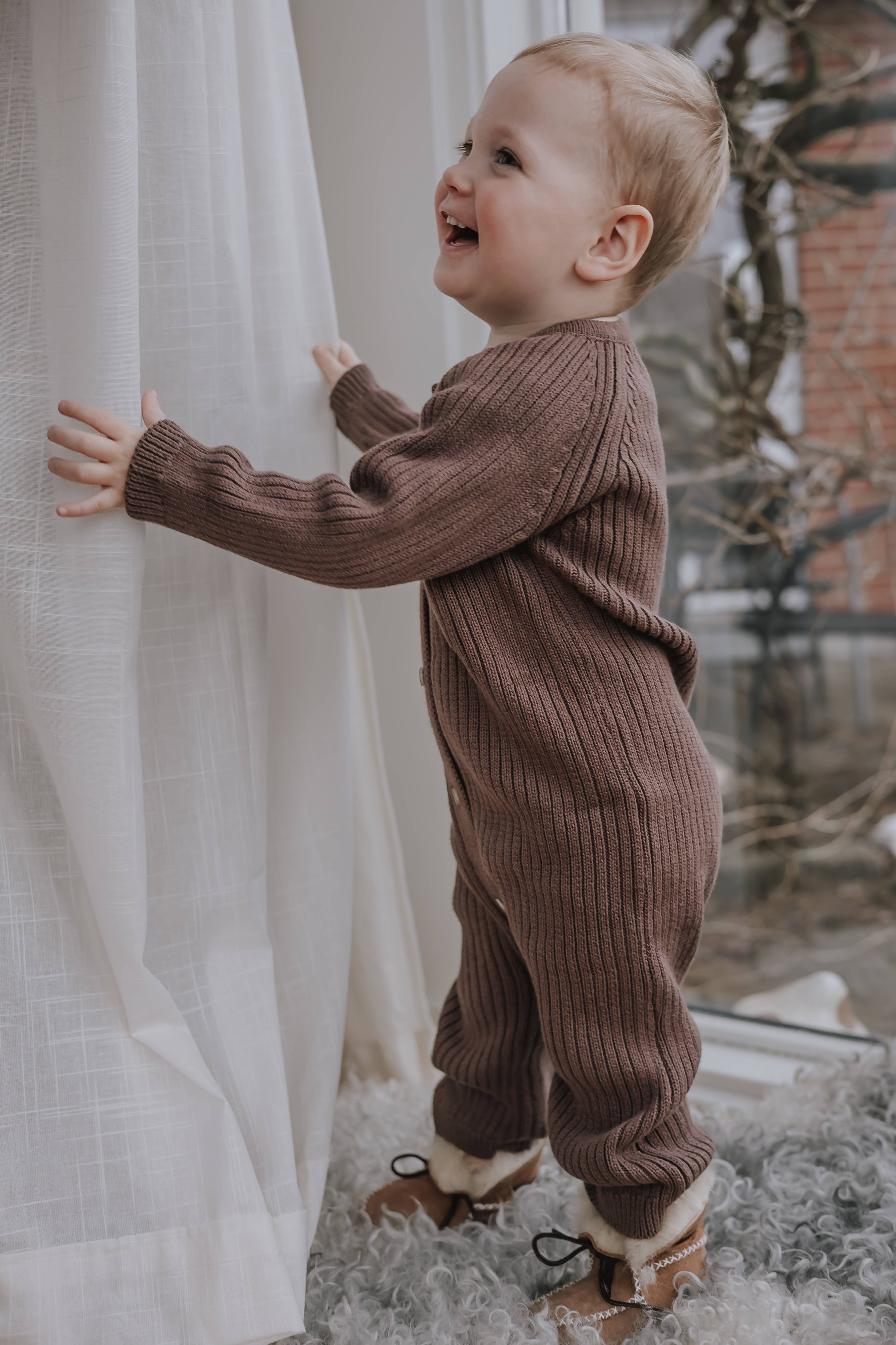 Annie & Charles - Wholesale Kledingset - Baby - Annie & Charles® gebreid pak met mutsje14