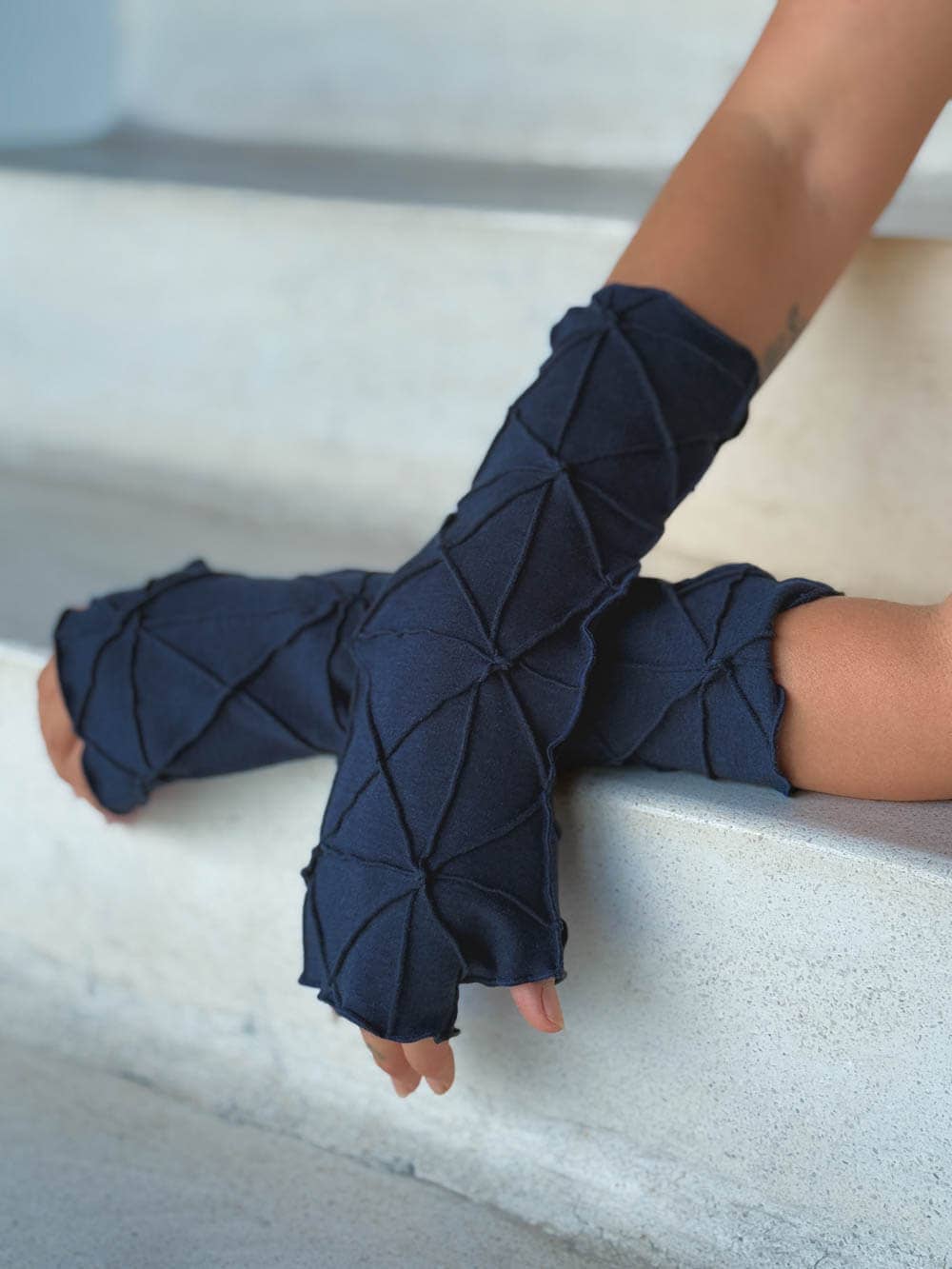 CARAUCCI - Wholesale Gloves - Women's - Bamboo Fleece Texture Fingerless Gloves8