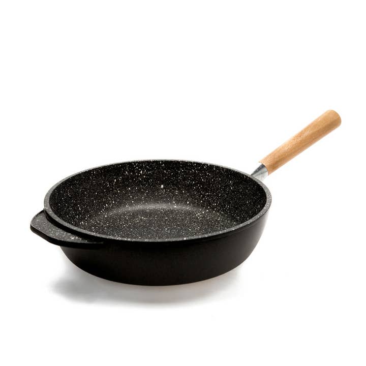 SAUTEUSE « ASTRID » pour la vente par LOOK COOKWARE