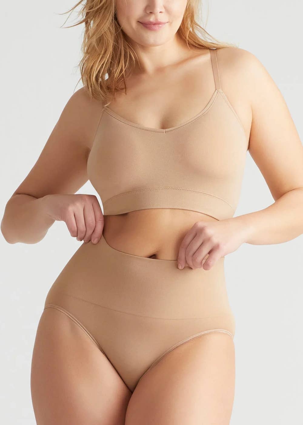 Yummie – Großhandel Shapewear – Damen – Ultraleichter Shapewear-Slip – auch in großen Größen erhältlich13
