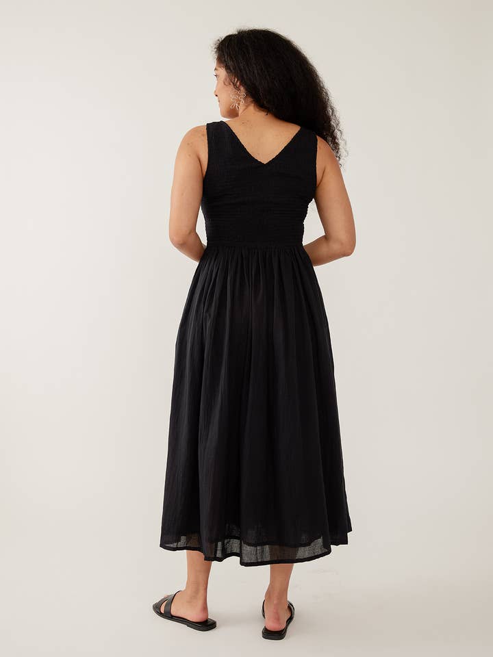 Lily V-Neck Sleeveless Dress Black Textured Check for wholesale on Faire4