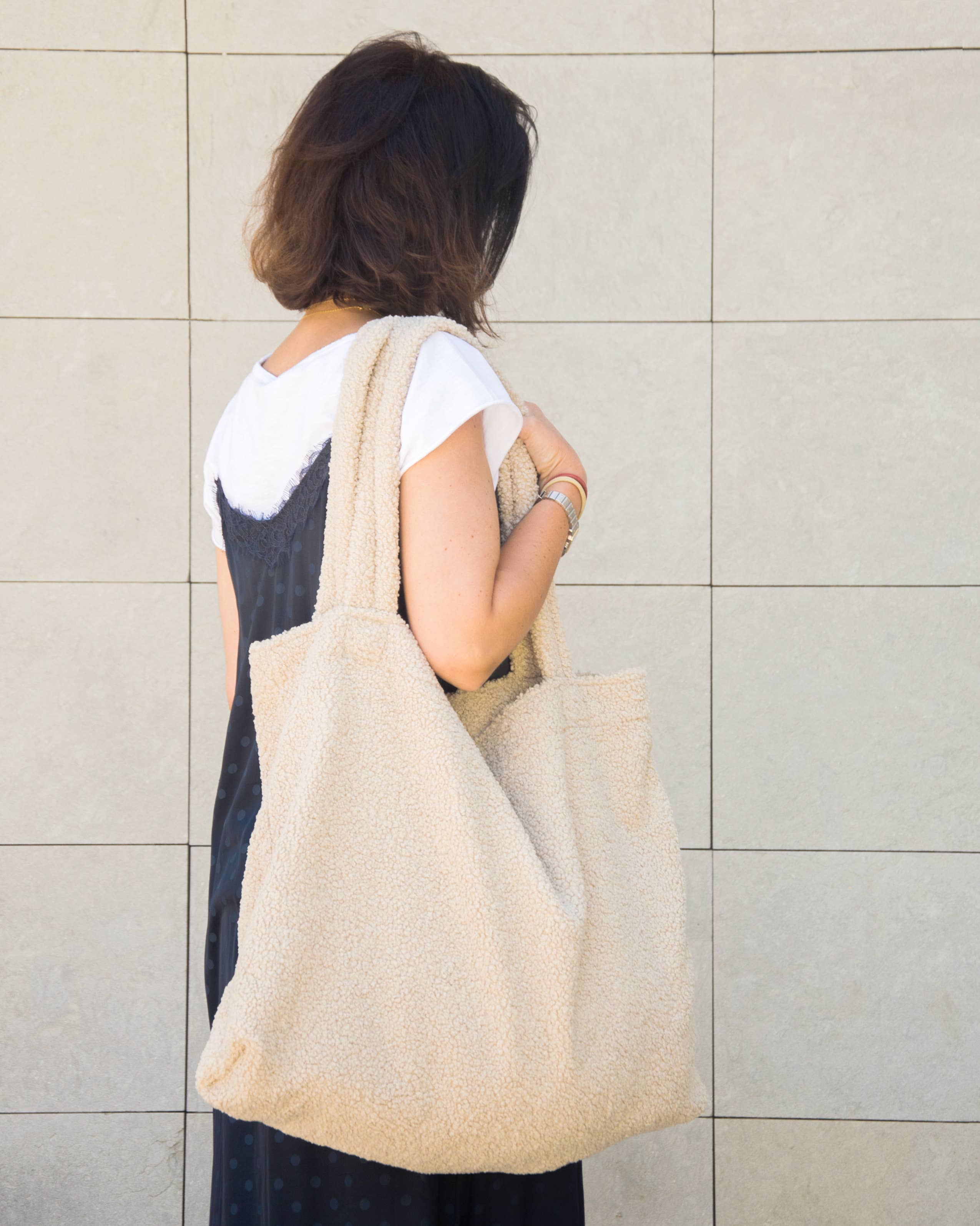 Really Nice Things - Wholesale Draagtas - Dames - Super Teddy tas van gerecycled materiaal0