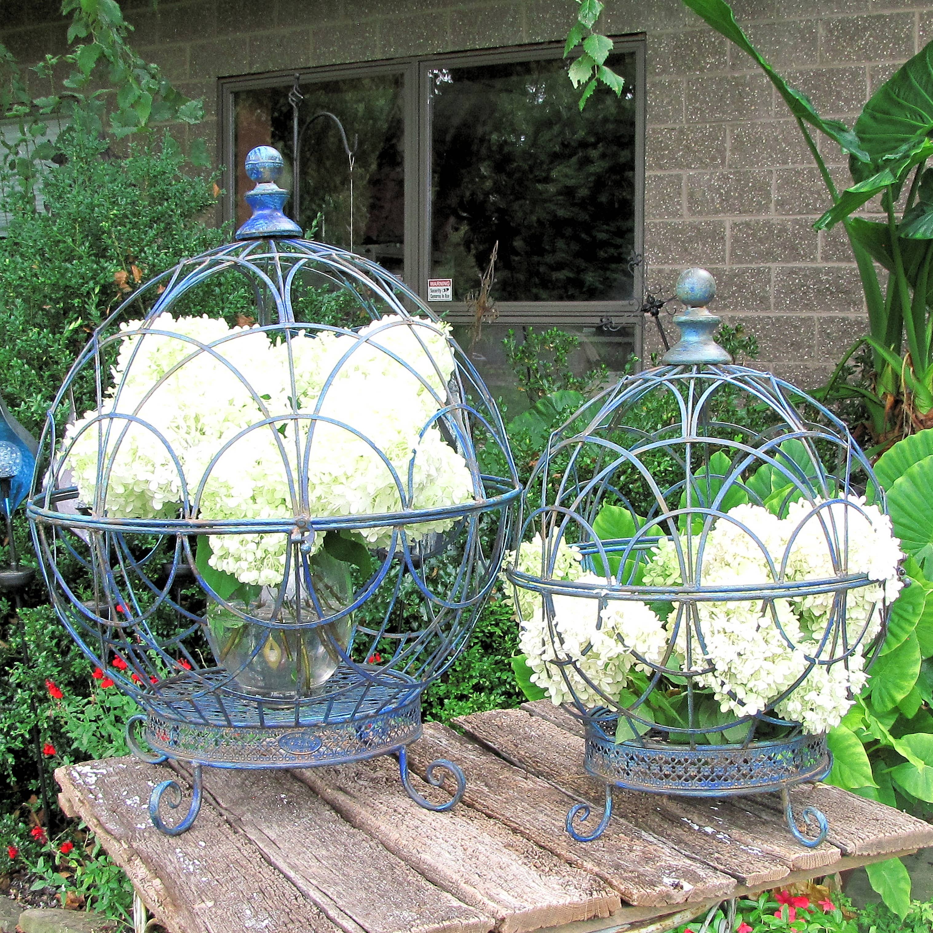Zaer Ltd. International - Wholesale Plant Pot Stand - Iron Globe Plant Stands- 2 Sizes- 3 Color Options10