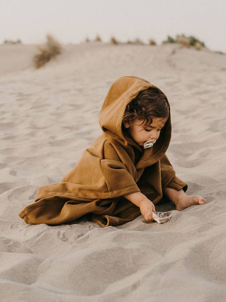 Winter cape for children - Petit Amour camel for wholesale by Zakuw