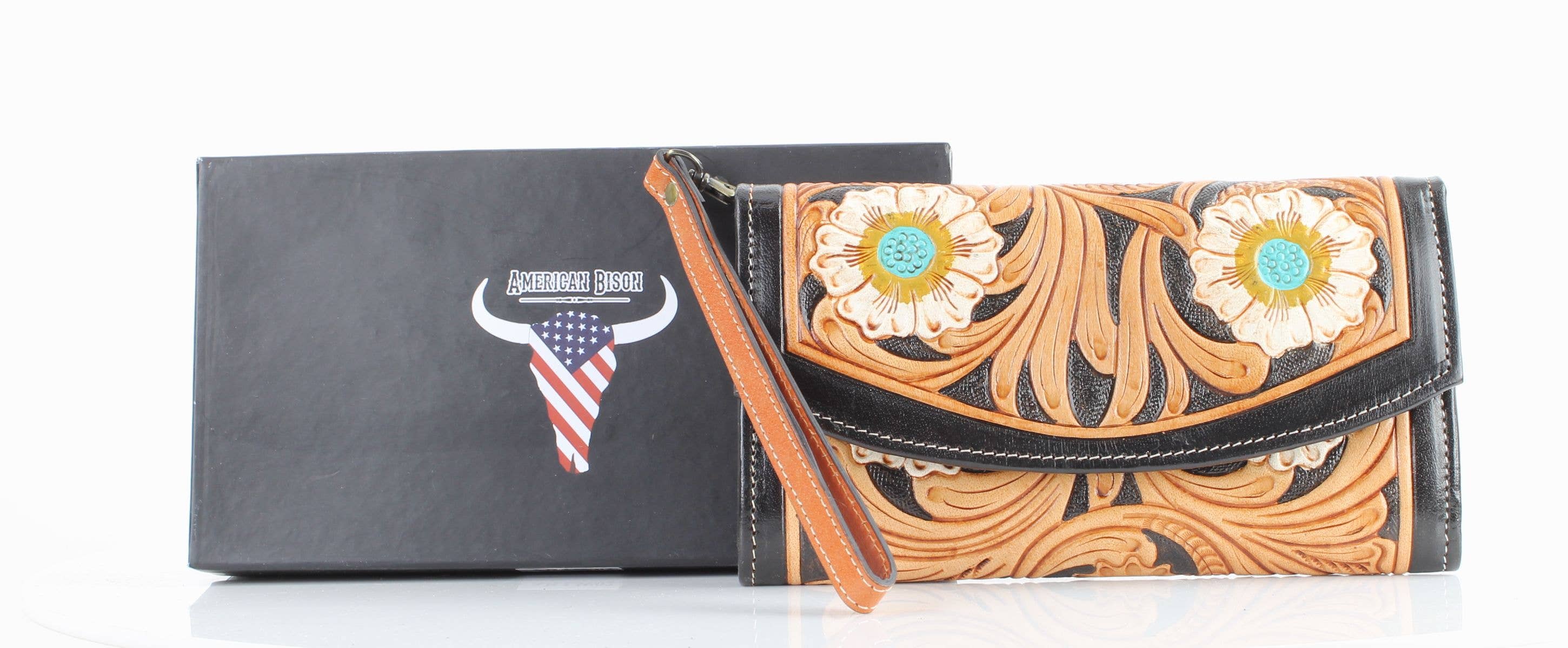 Leather Impressions Inc – wholesale Kuvertväska - Dam – American Bison Tooled Ladies Clutch/Armbandsplånbok7