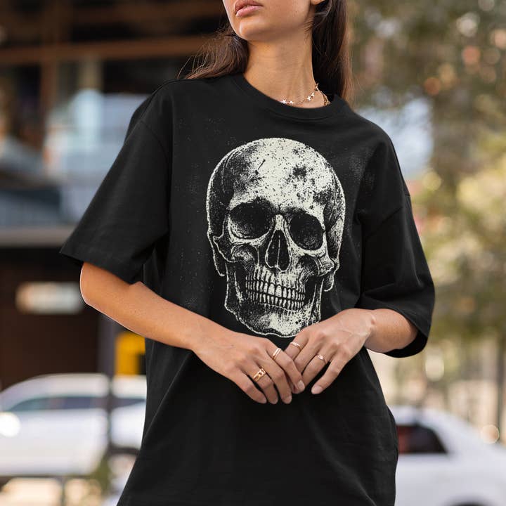 Distressed Skull Tee for wholesale by Gibbso