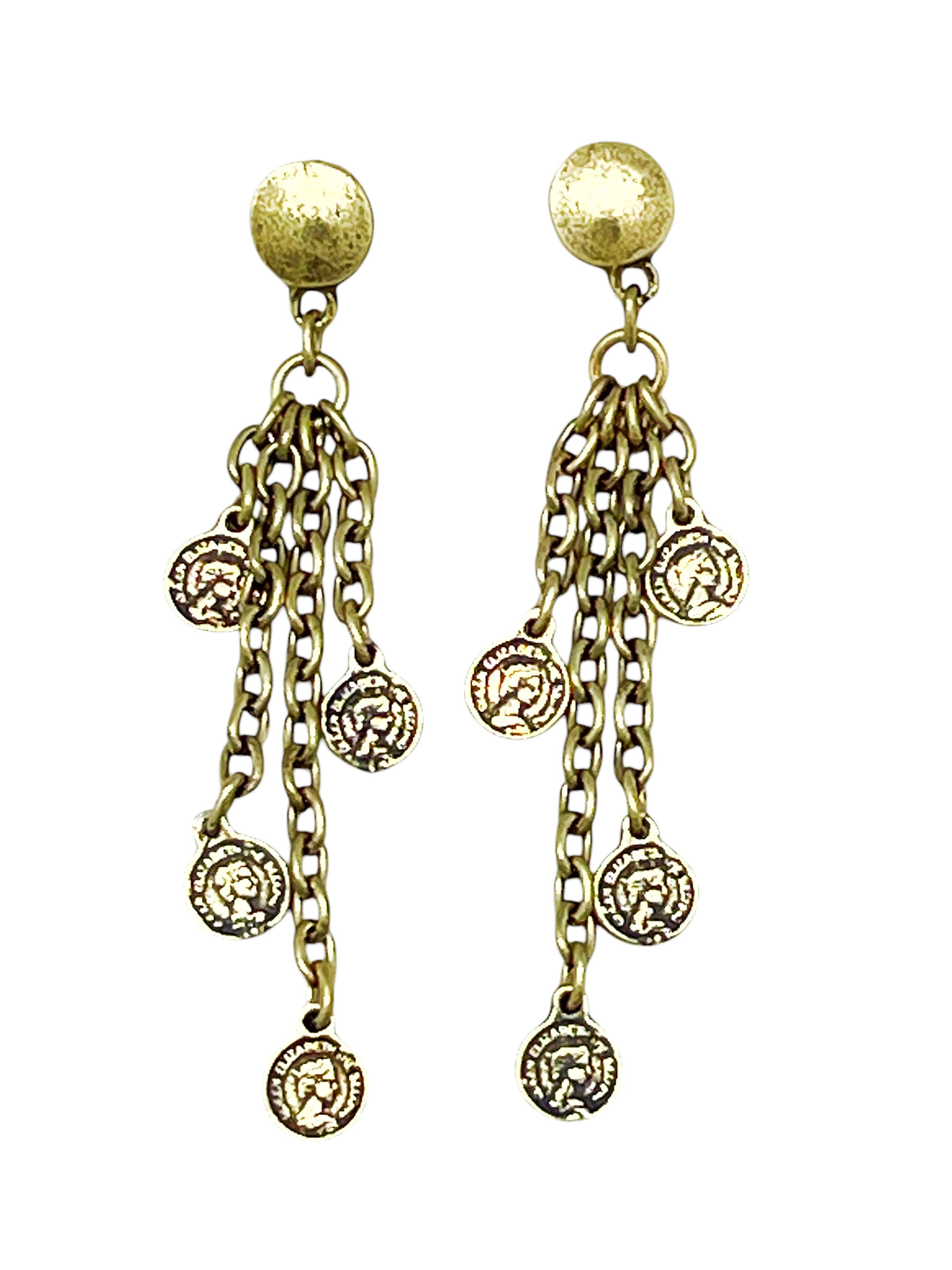 Gloria Mago – wholesale Hängande örhängen – Långt MonCas-hänge i guld0