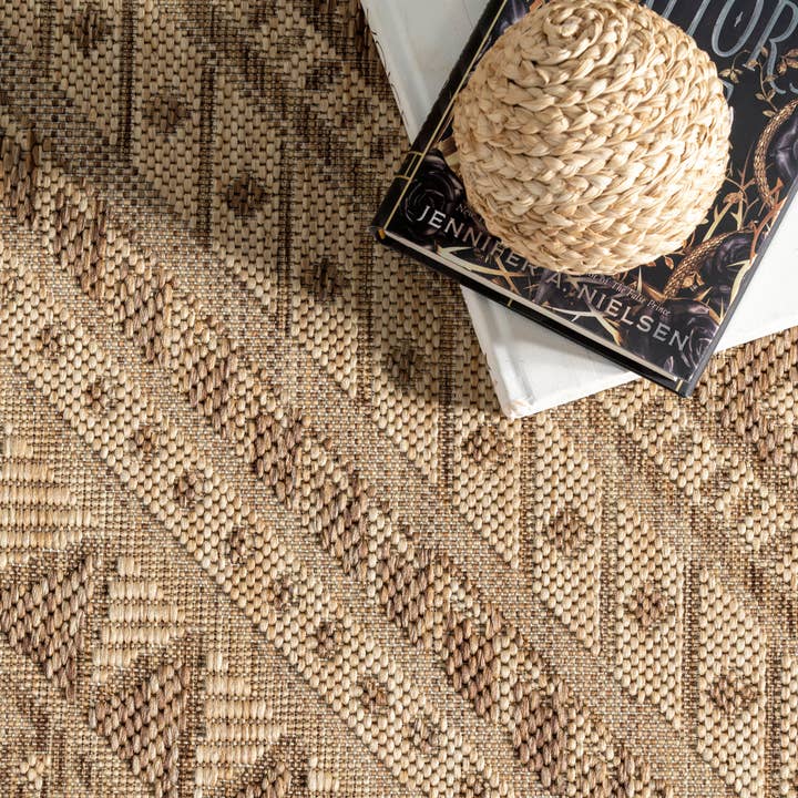 nuLOOM - Wholesale Area Rug - Landry Aztec Indoor/Outdoor Area Rug4