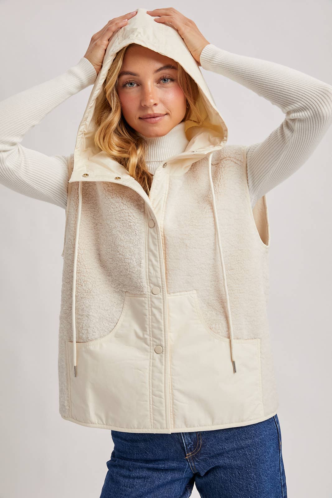 Bluivy - Wholesale Outerwear Vest - Women's - SHERPA FLEECE HOODED VEST WITH FAUX SUEDE INNER5