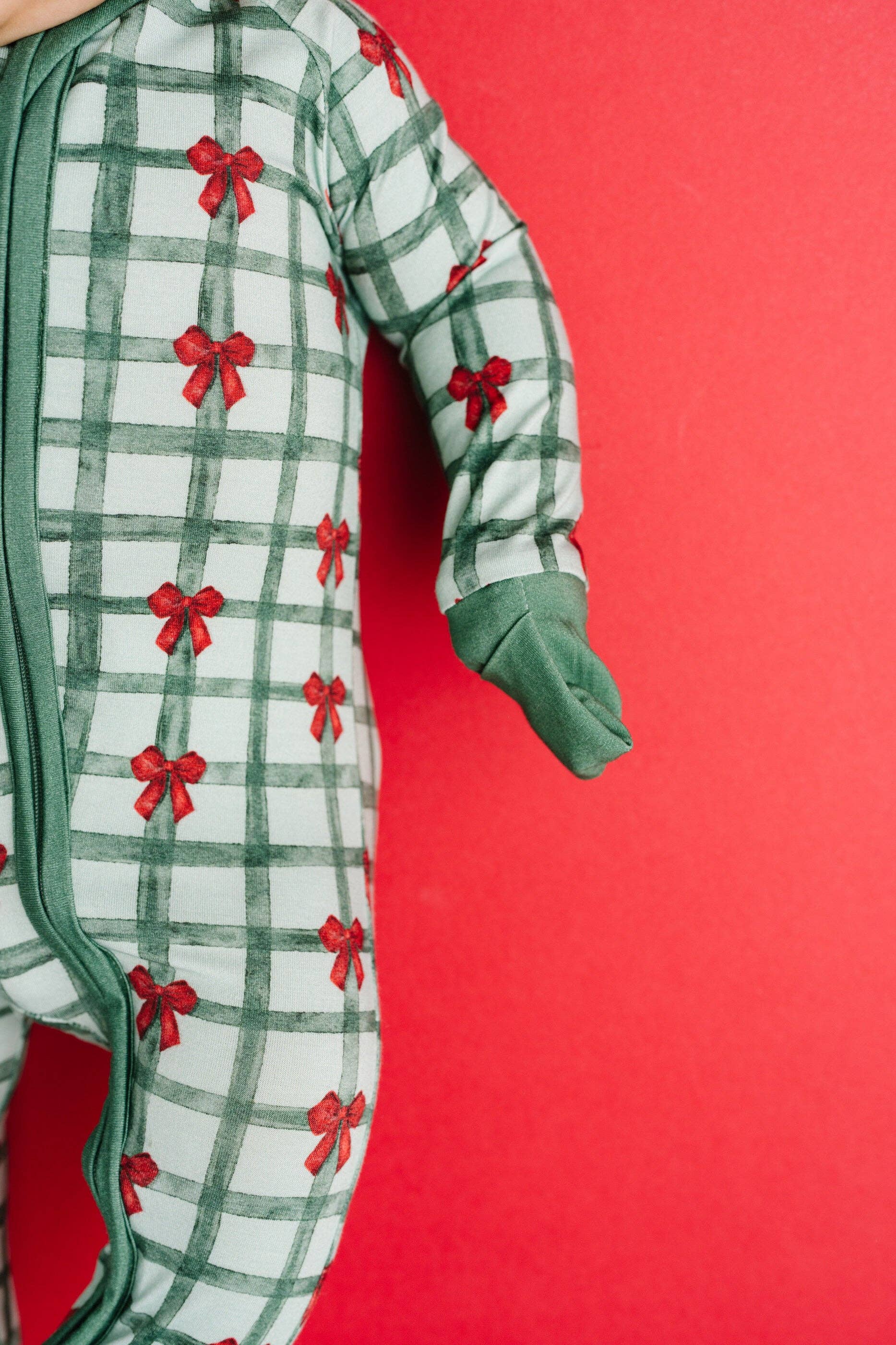 Little One Shop - Wholesale Sleepsuit - Baby - Gift Wrapped Bamboo Sleeper4