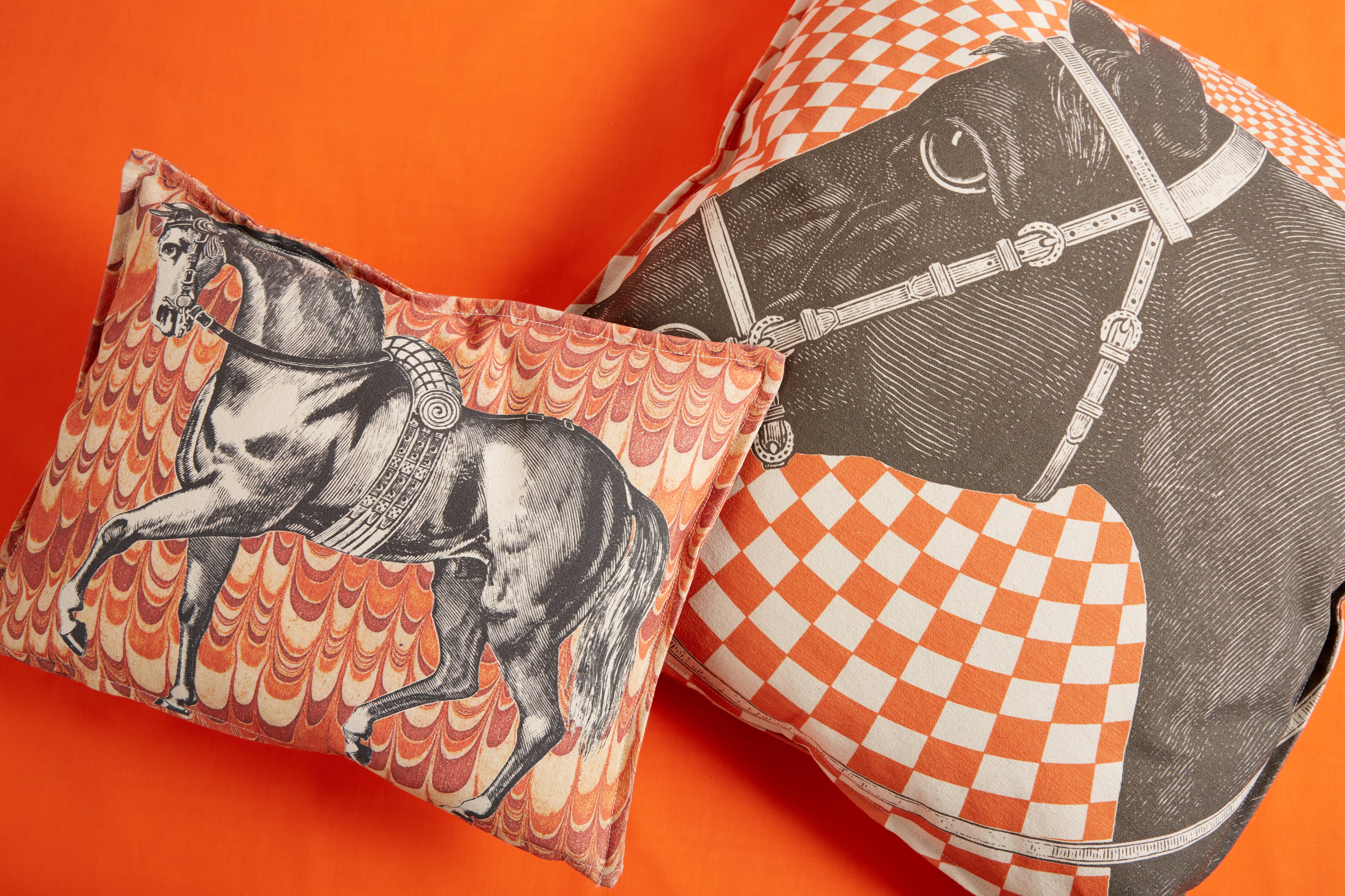 THOMASPAUL - Vente Coussin décoratif - COUSSIN OPTIQUE EQUUS ORANGE 22"X22"4