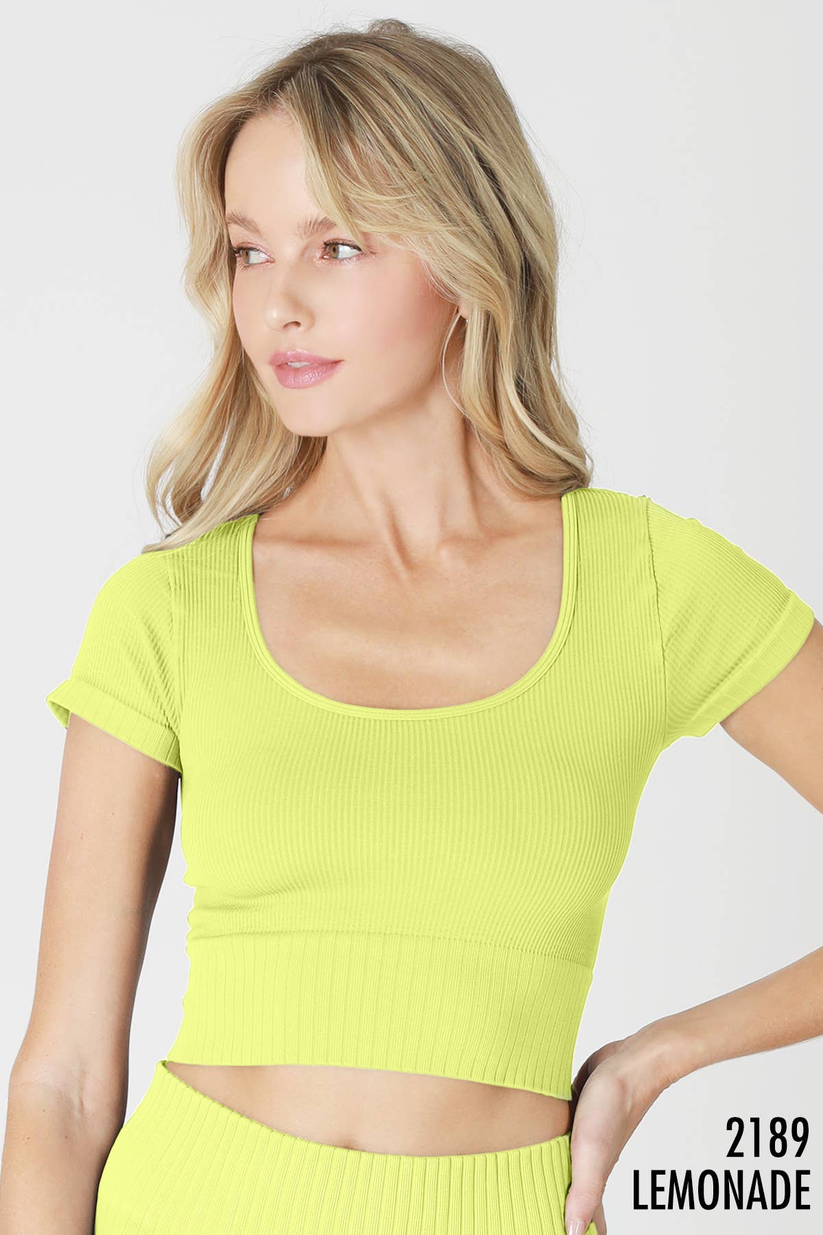 NIKIBIKI - Venta al por mayor Jersey corto de punto - Mujer - NS8230 - Top corto con cuello redondo13