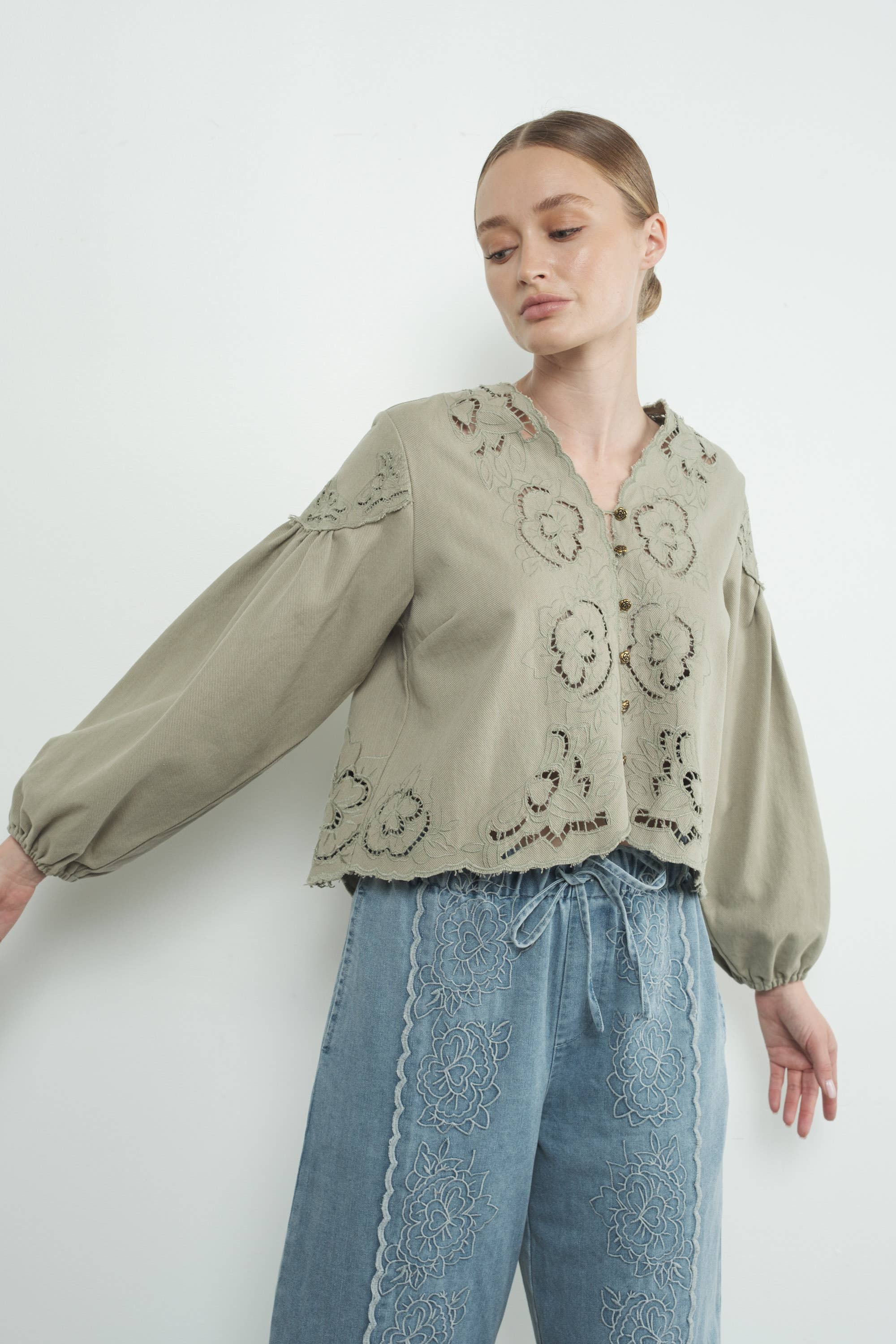 Aaron & Amber - Wholesale Blouse - Women's - MAT2892 DENIM EMBROIDERY VOLUME SLEEVE BLOUSE TOP14