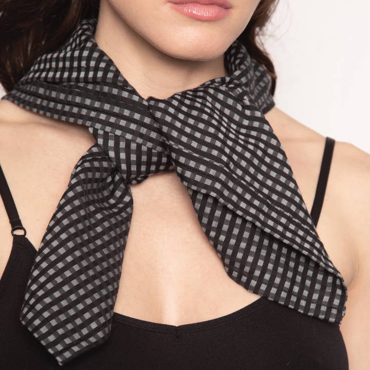 Foulard Shady Grey pour la vente par NUYHENN