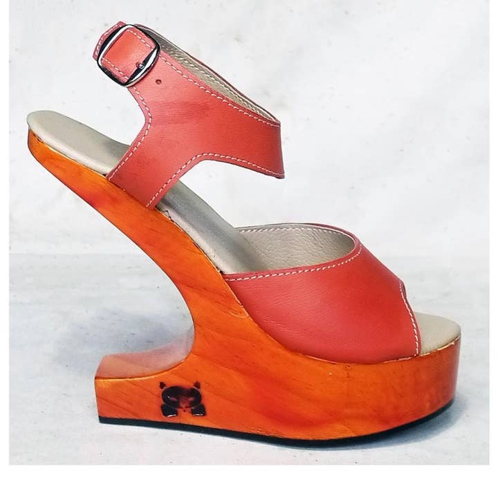 S85: Carved Wooden Heels Platform Shoes Sculpted Mules for wholesale by OMES