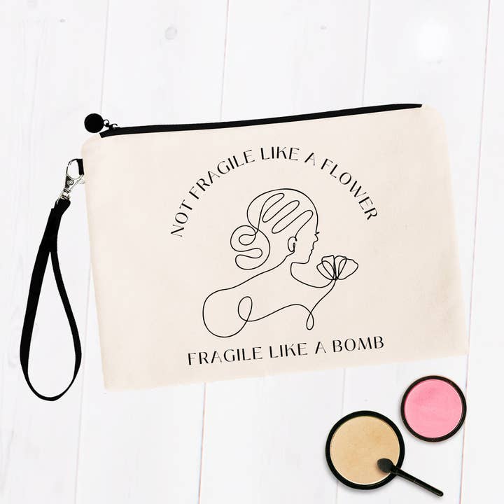Niet kwetsbaar zoals een bloem V2 make-uptasjes voor wholesale door SheMugs