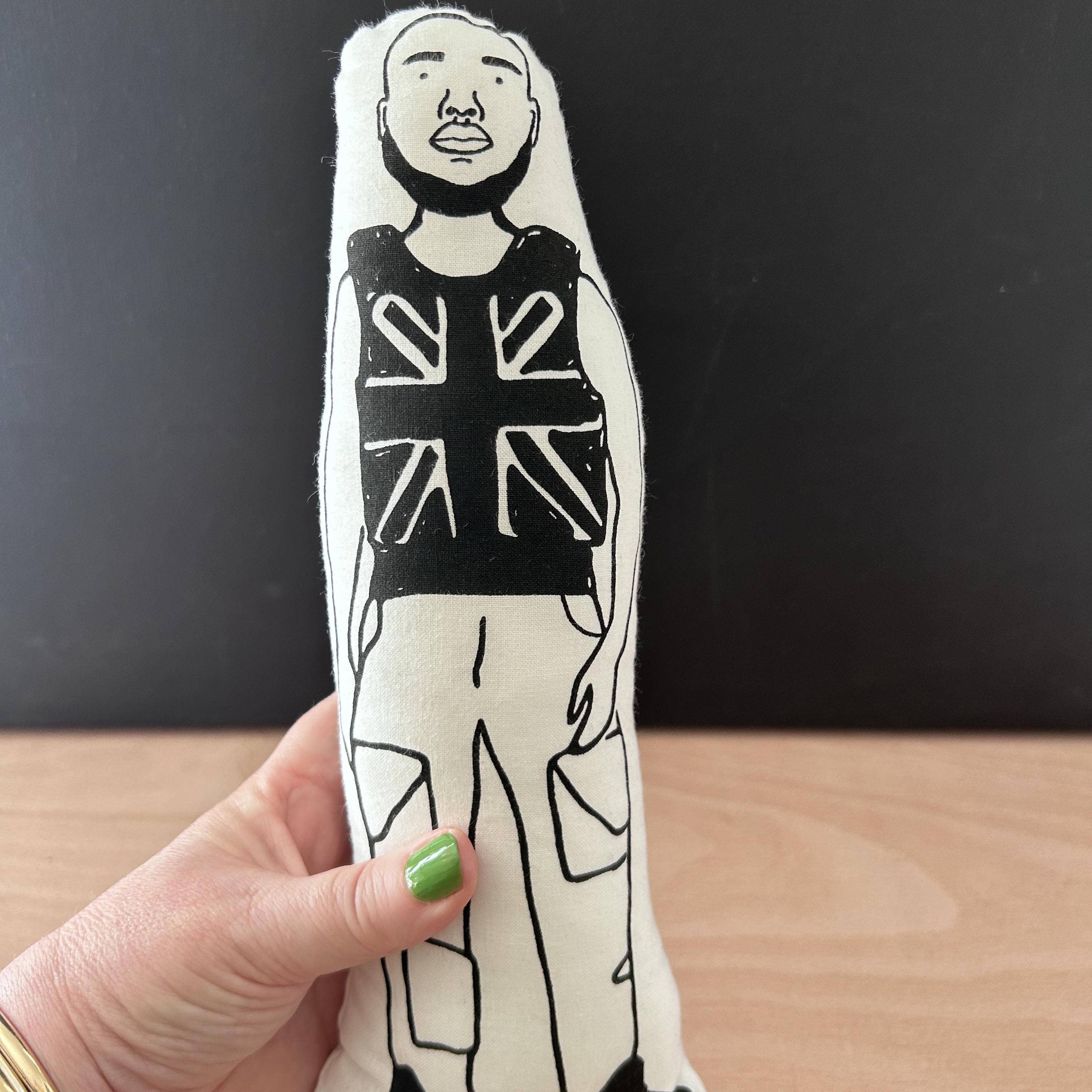 Fat Hen And Flo – wholesale Craft sewing kit – Stormzy Sew Your Own Idol Kit1