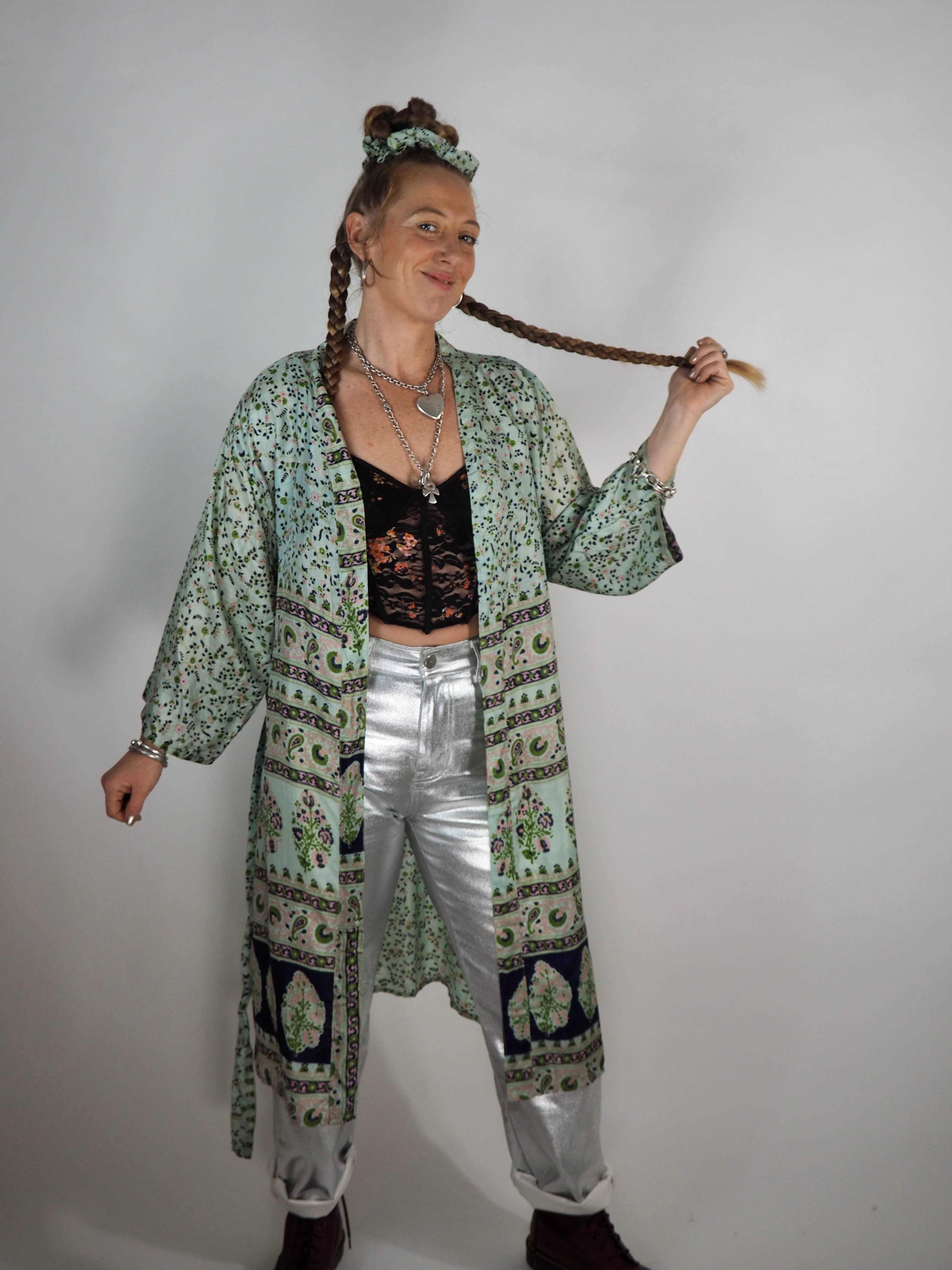 Vagabond Ibiza - Wholesale Kimono - Women's - The Kardash Kimono Mid-Length – Upcycled Vintage Sari Kimono11