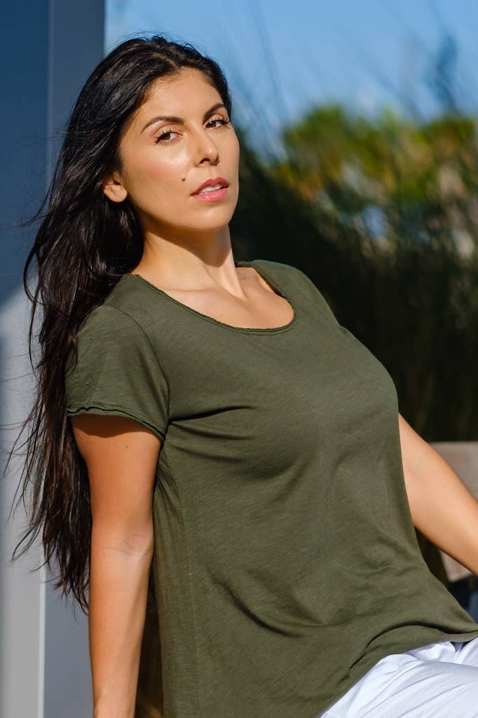 TINA Stephens Italy/Tees By Tina - Wholesale Tunic - Women's - Opal Hi Lo Crew Neck Tee (BSS126)15