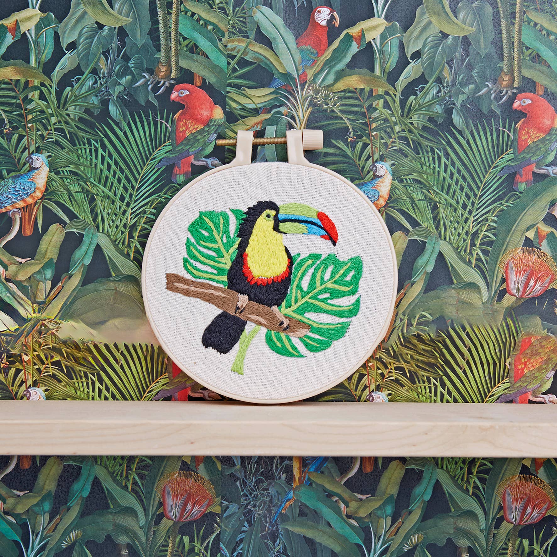 West Design Products – Engroshandel Broderitilbehør – Lav blot broderi efter tal Toucan Craft Stitch Kit6