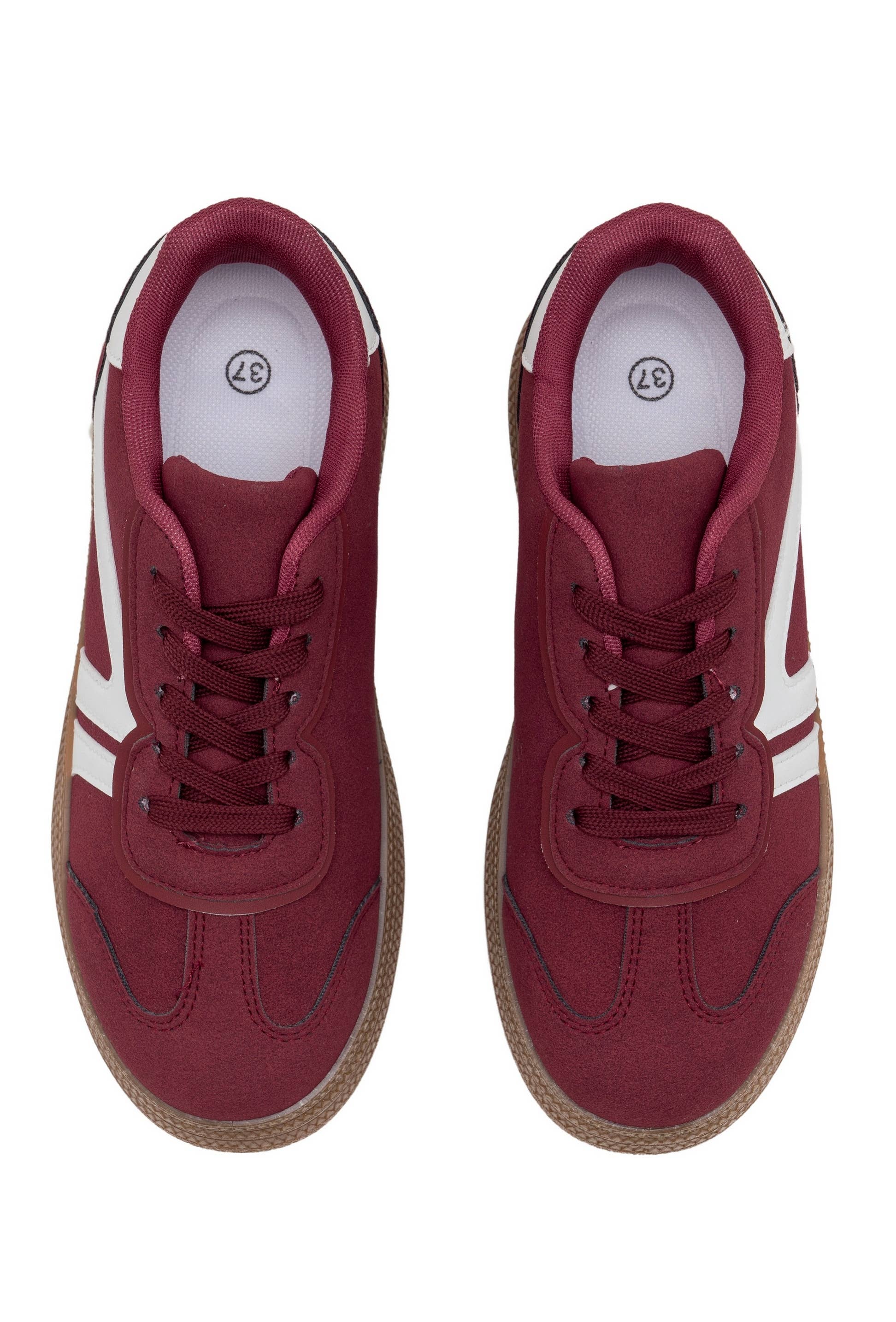 C'M PARIS - Wholesale Lifestyle Sneakers - Women's - Retro Sneakers with Side Stripe and Gum Sole 121810