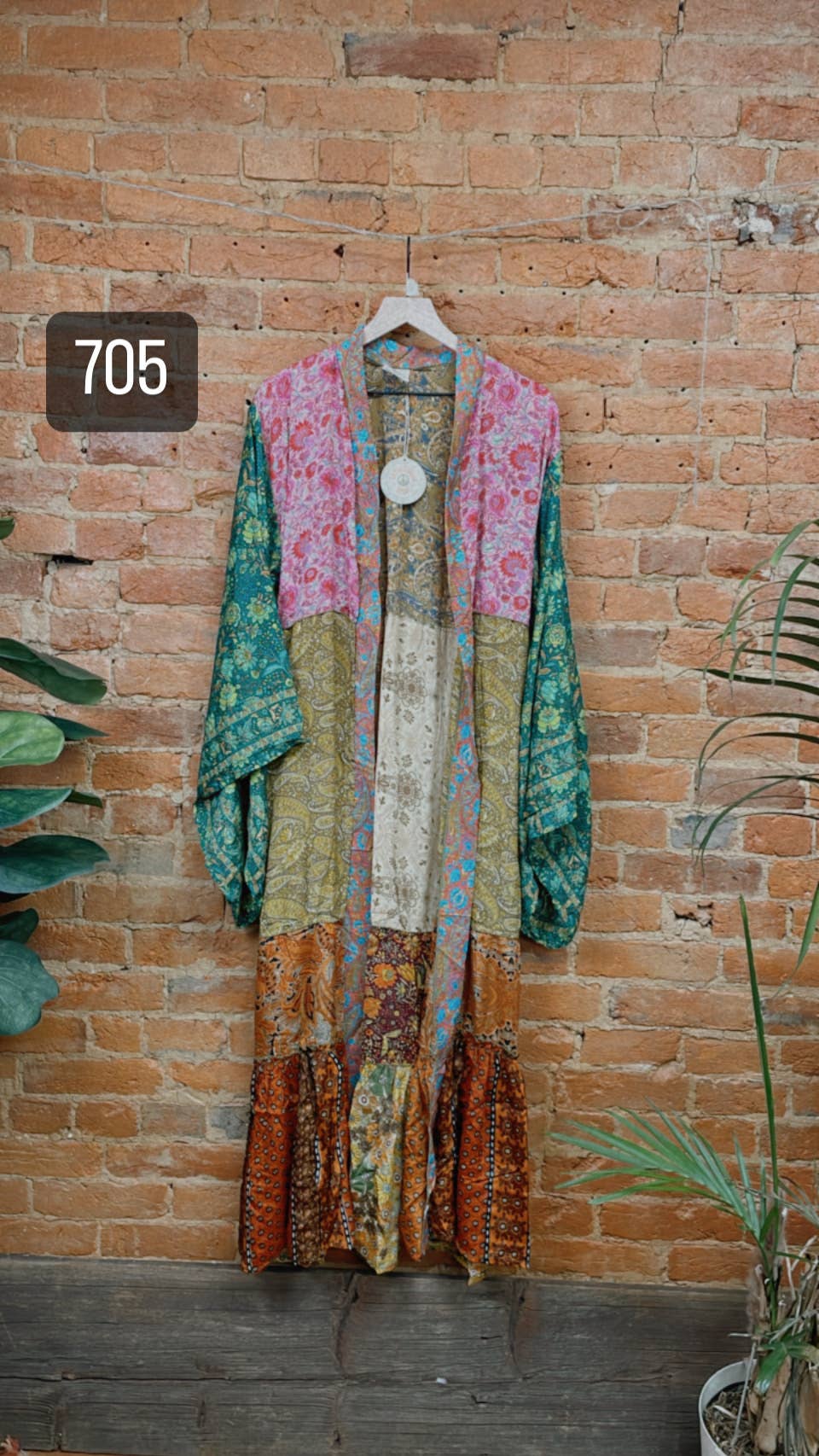 Ora d'oro Kimono Hippie Boho Patchwork, Kimono in Seta con Maniche a Campana Lunghe in vendita all'ingrosso su Faire7