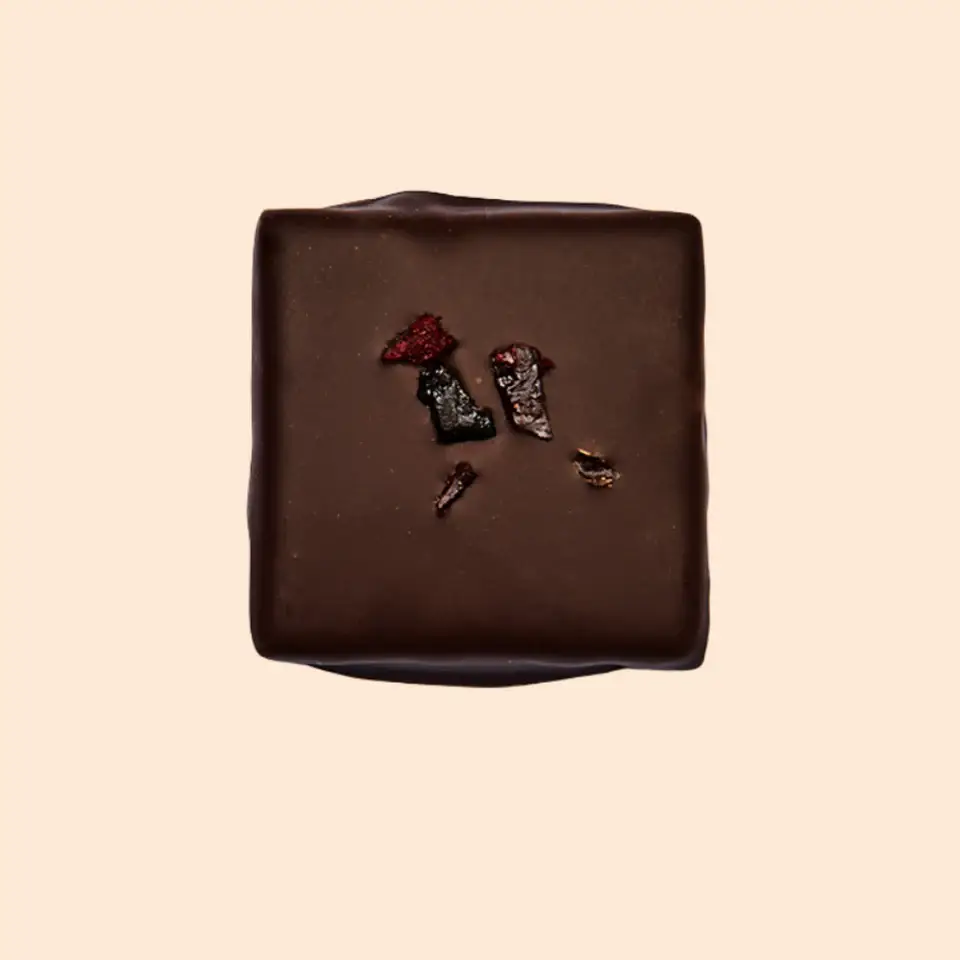 Cosmic Dealer - Wholesale Chocolate Bar - Single nut butter chocolate - Cherry & Almond - SRP 16 unit2