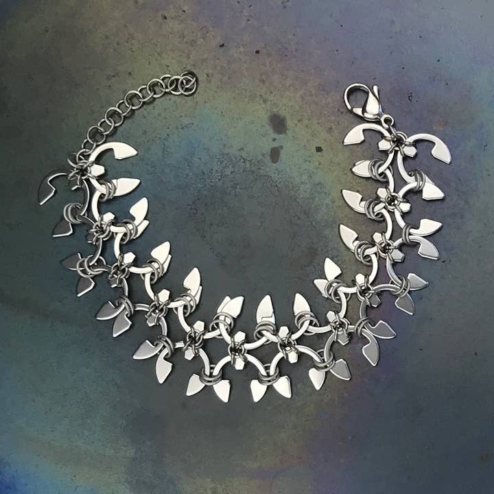 Wisteria Armreif für den Großhandel von Wraptillion