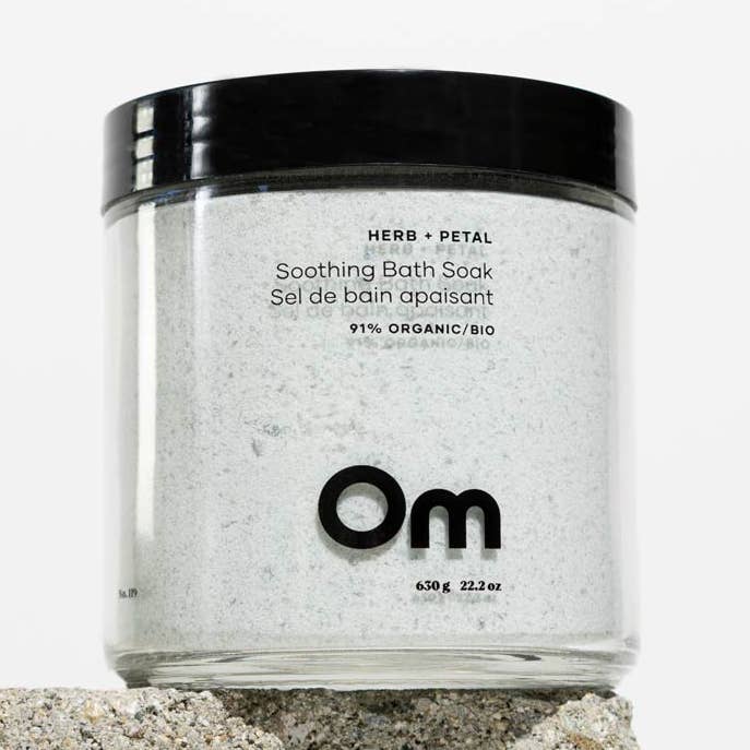 Om Organics Skincare - Wholesale Bath Soak/Milk - Herb + Petal Soothing Bath Soak0