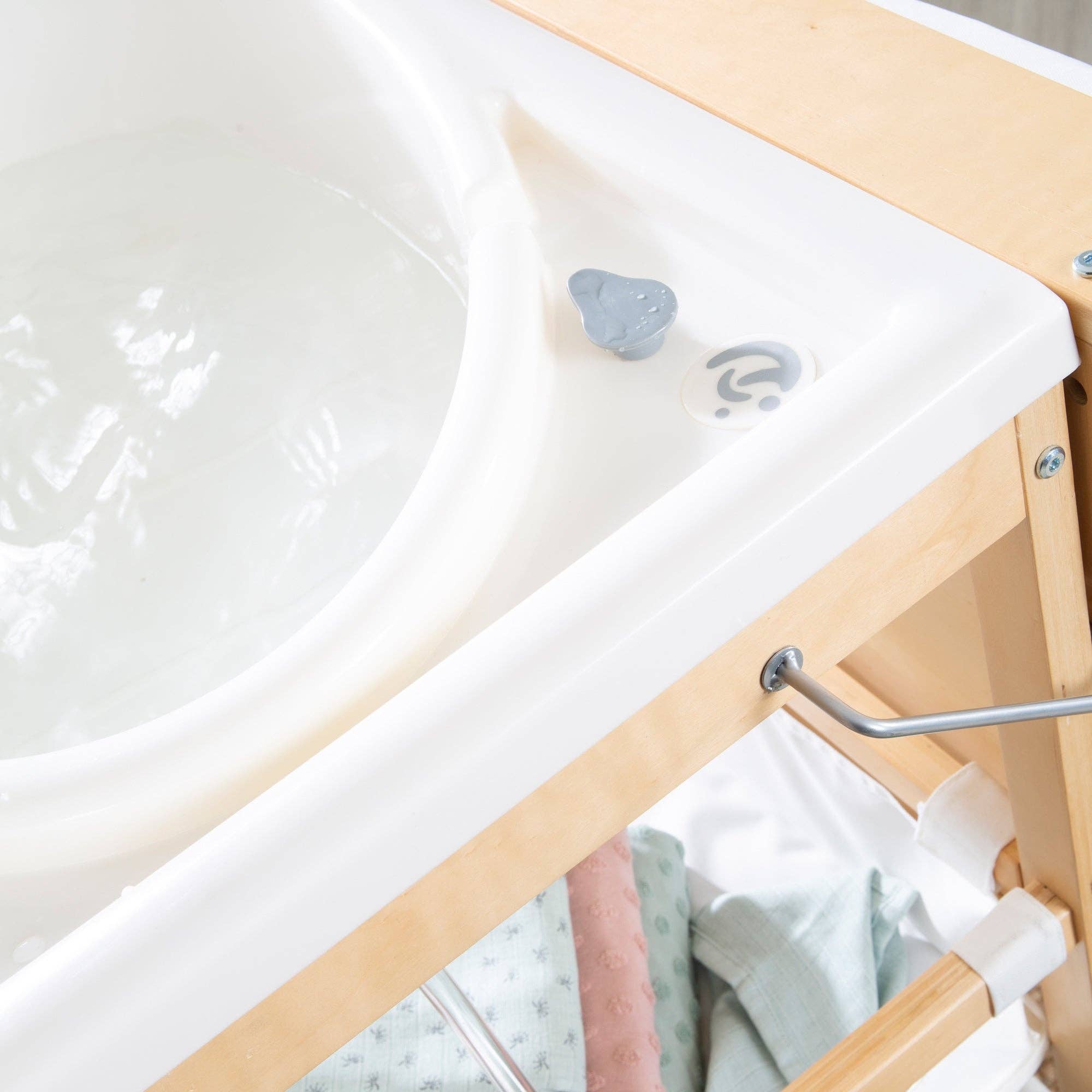 roba kids - Wholesale Wieg - Baby - ROBA 'Baby Pool' bad- en verschoontafelcombinatie, inklapbare tafel6