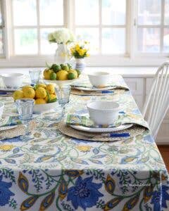 PACIFIC & ROSE TEXTILES - Vendita all'ingrosso Tovaglie - Tovaglia Monet's Kitchen con stampa a blocchi4