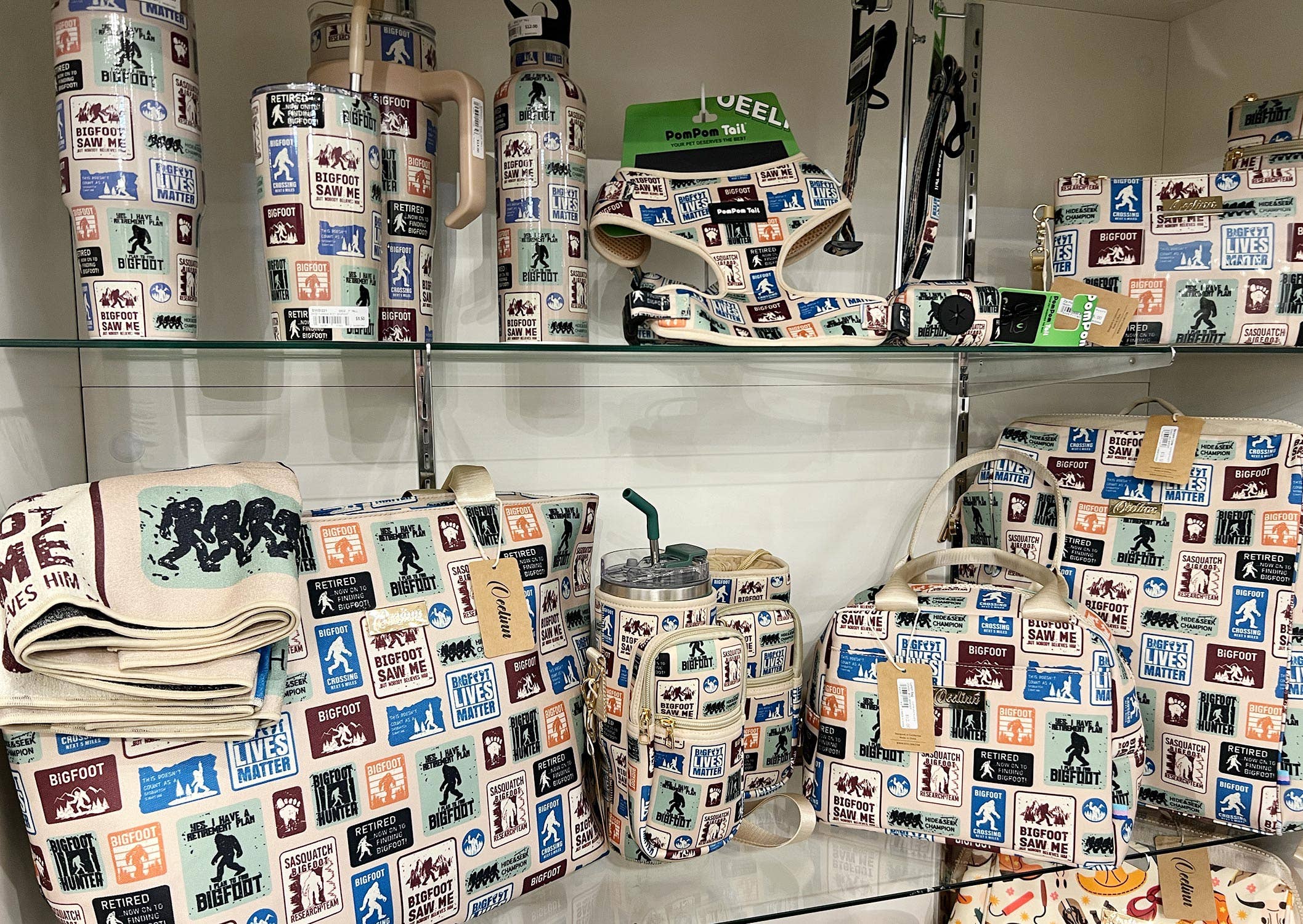 OEELINN - Wholesale Lunch Bag/Box - OEELINN Stylish and Designer-Inspired Bigfoot Lunch Bag for Trendy Meals2