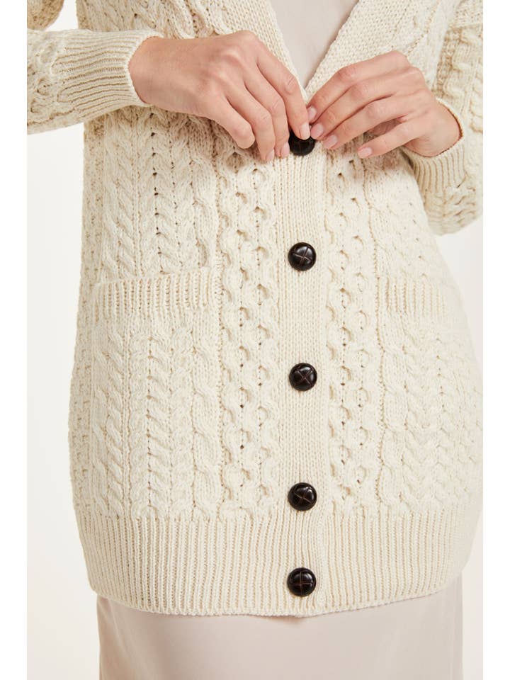 Aran Woollen Mills – wholesale Cardigan – Women’s – Delphi Aran Boyfriend Cardigan - Cream6