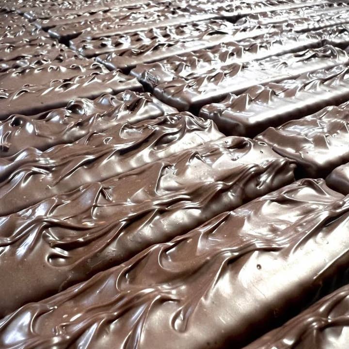 O'Shea's Candies Sweet Shop - Wholesale Chocolate Bar - Trio Milk Chocolate Chocolate 🍫 Cream Wafer Stix 3 Pack
