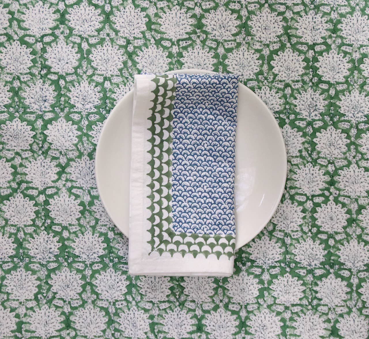 Rozablue - Wholesale Tablecloth - Handblockprinted tablecloth  small Breezy green 150 x 2404