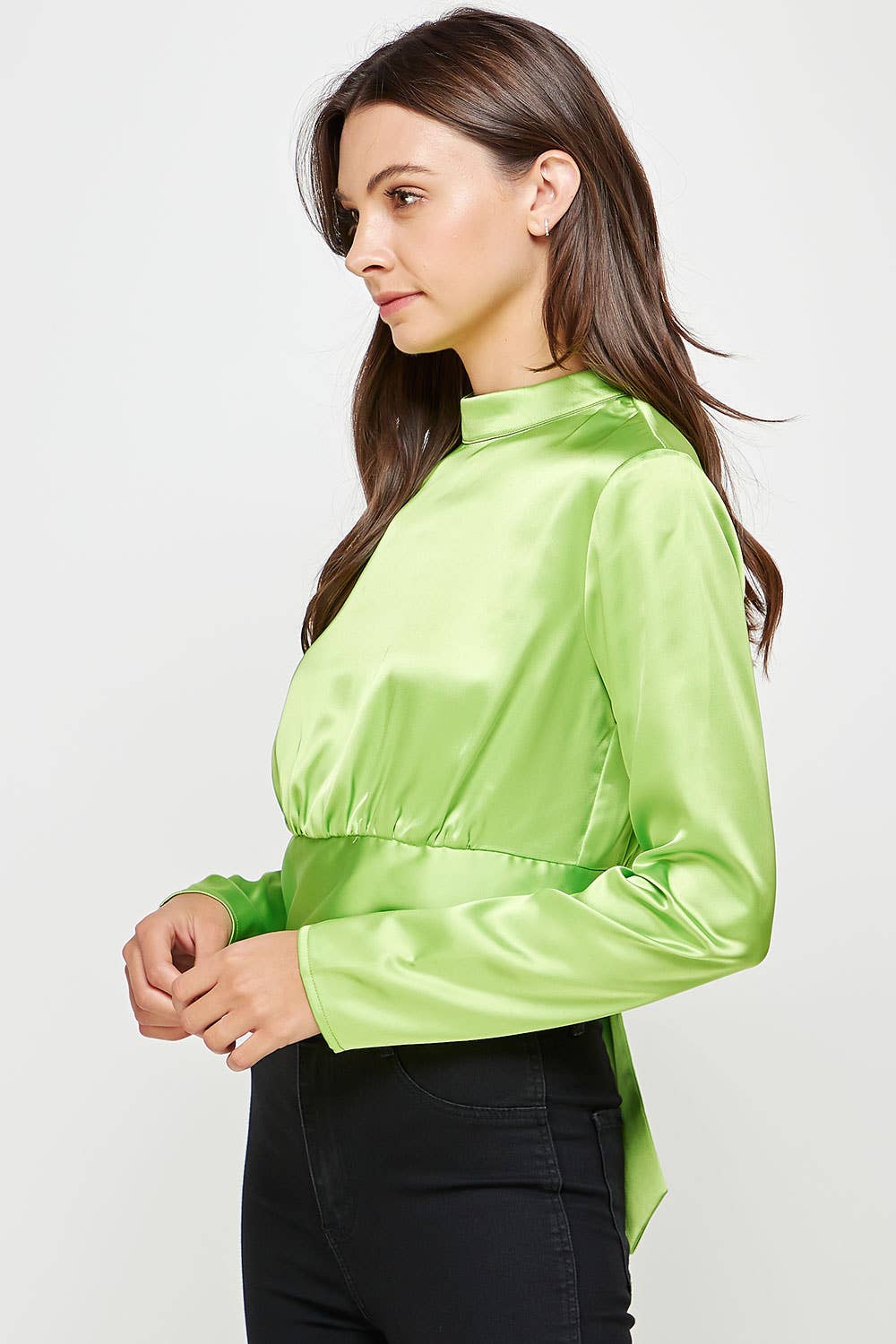 Strut & Bolt – wholesale Blouse – Women’s – Back Bow Tie Satin Blouse4