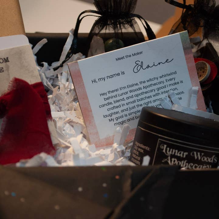 Maison du Corbeau - Venta al por mayor Cartas del tarot - Grimorio de lo Desconocido | Experiencia de mazo de misterio curada por Maison du Corbeau2