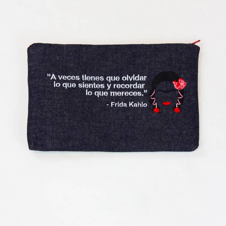 Hemet – wholesale Sminkväska – Broderade citat plånbok mynt sminkväska 9 ”X 6" - Frida