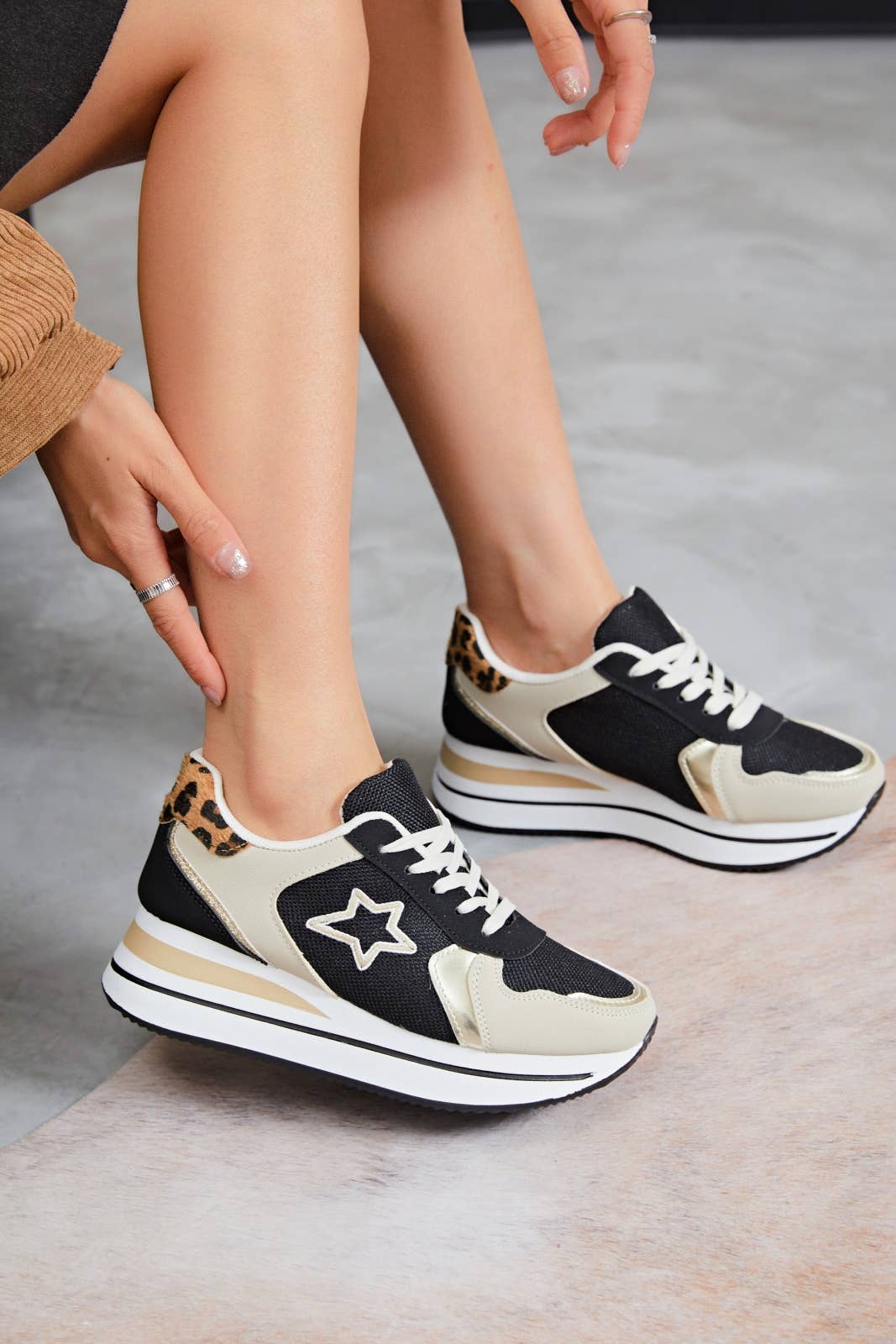 ERYNN - Wholesale Lifestyle Sneakers - Women's - wedge sneakers - Cléophée1