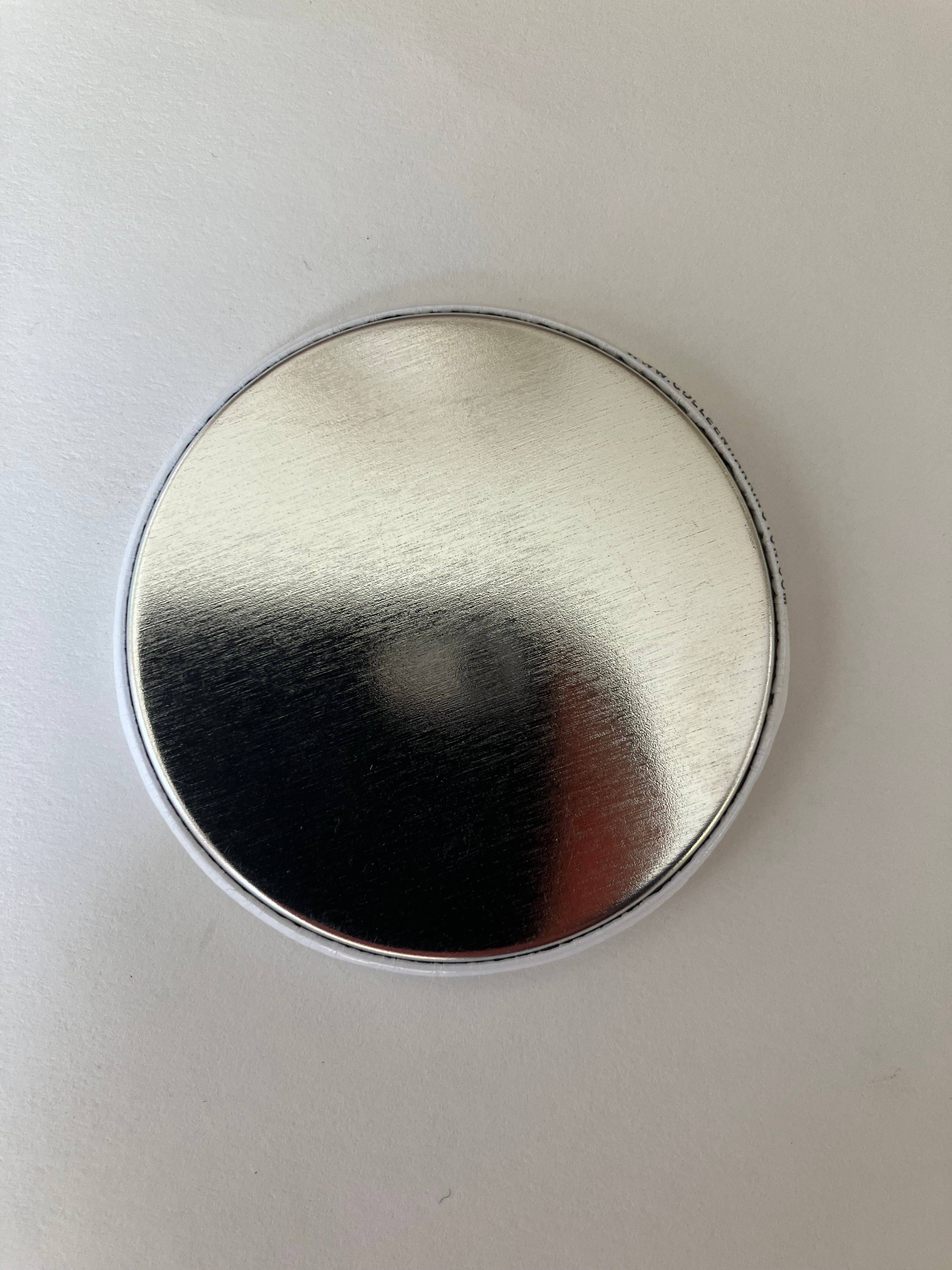 Colleen Harrington Studio - Vente Aimants - Aimant rond de 2,25 pouces - Je suis assez épuisé1