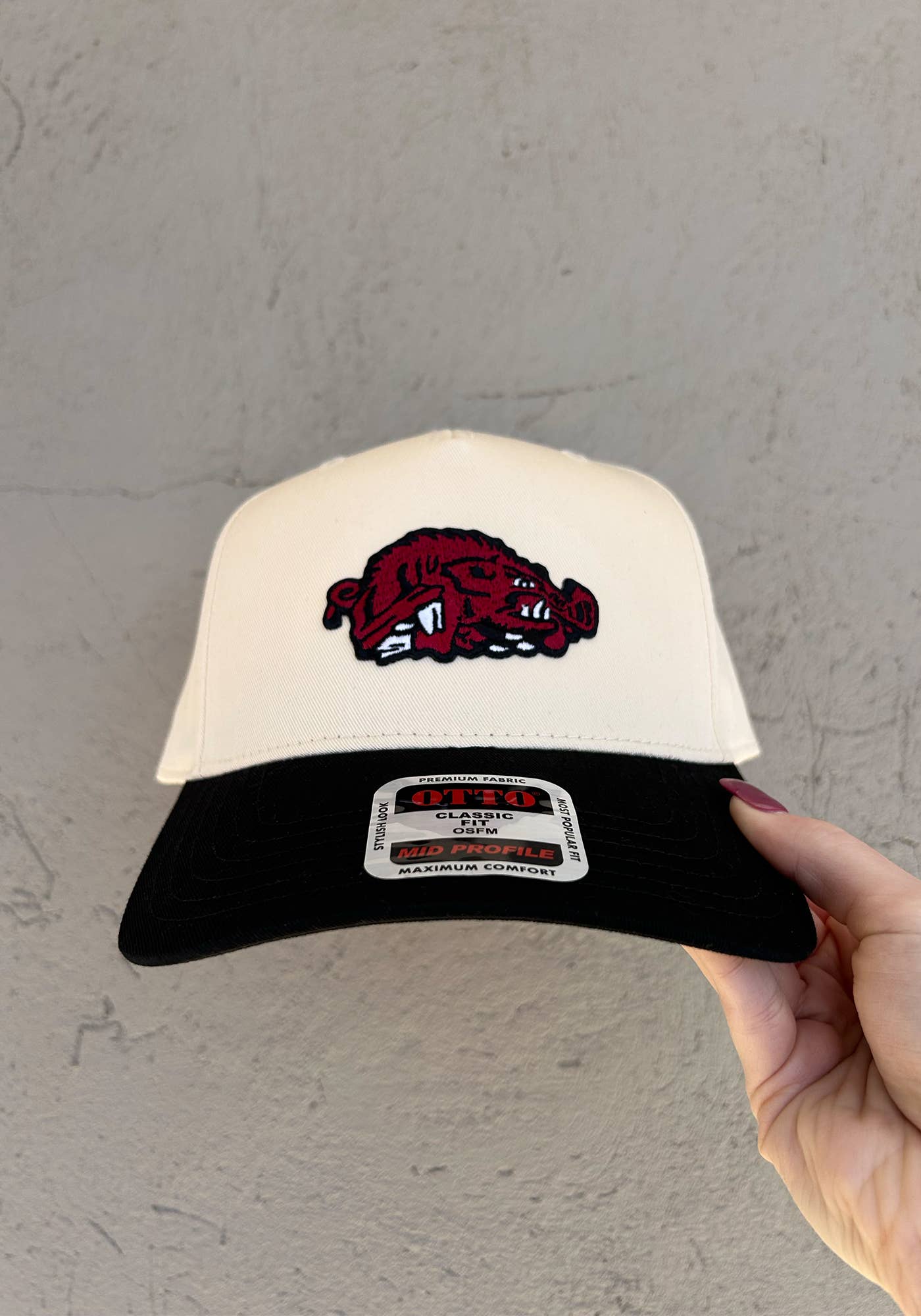 Southern Trend Clothing - Wholesale Trucker Hat - Unisex - Slobbering Hog Patch Hat