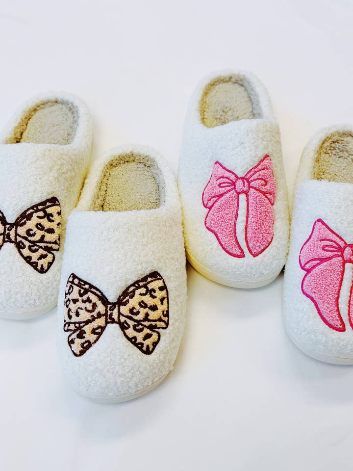 Ellison+Young – wholesale Tofflor - Dam – Rosa mysiga tofflor med rosett för hemmabruk5