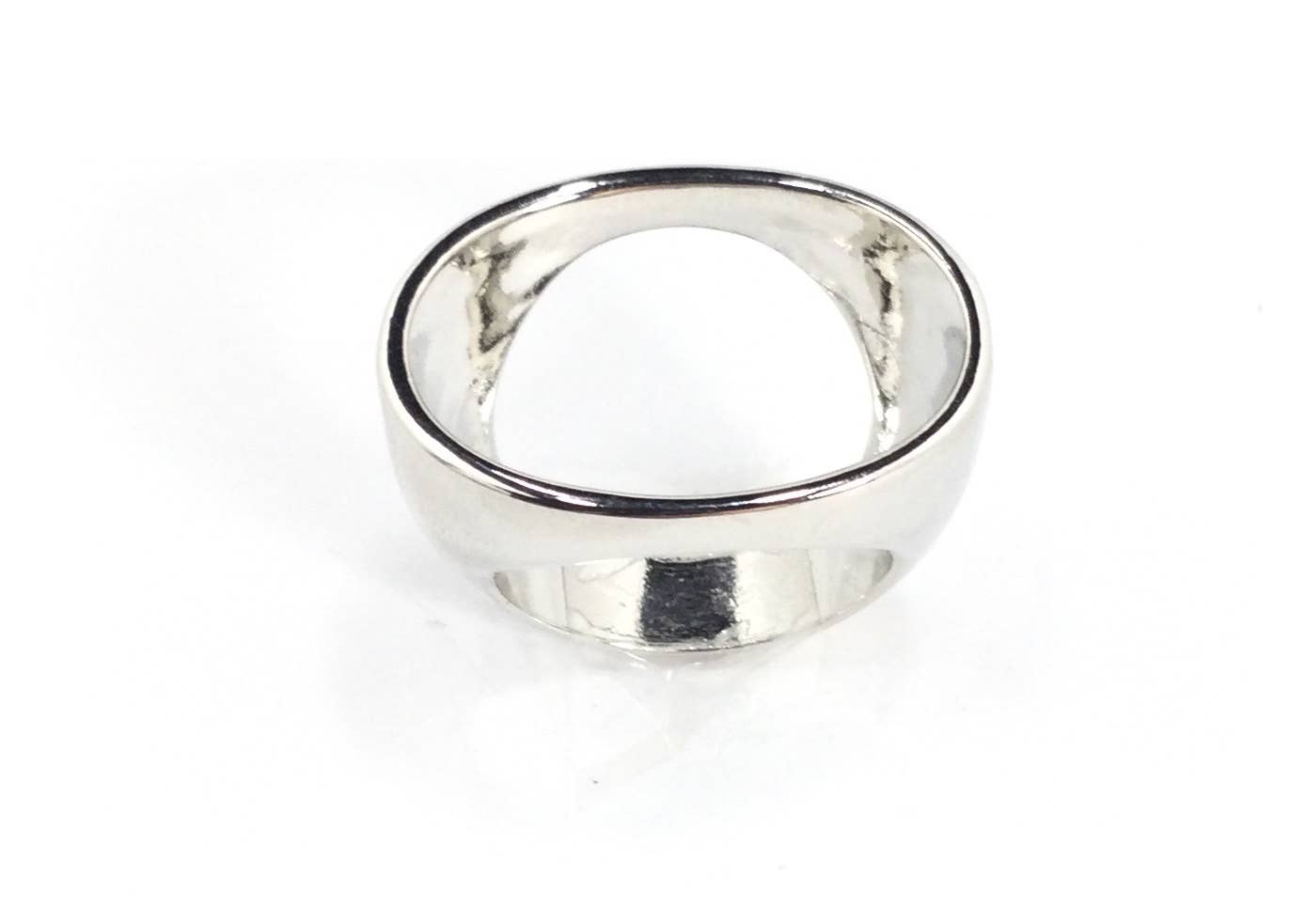 The Encore Fashion Group - Wholesale Cocktail/Statement Ring - R265324