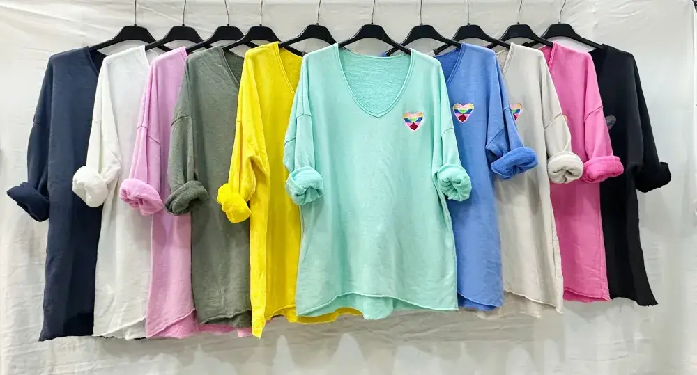 Mimi & Gogo - Wholesale Sweatshirt - Women's - Embroidered heart sweatshirt in multiple colors @5105_SweatMultiCoeu9