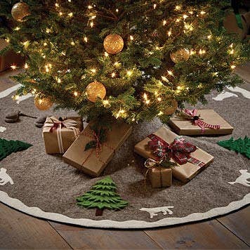 Falda para Árbol de Navidad con Tema de Perros en Lana Hecha a Mano - 72" para venta al por mayor de Arcadia Home