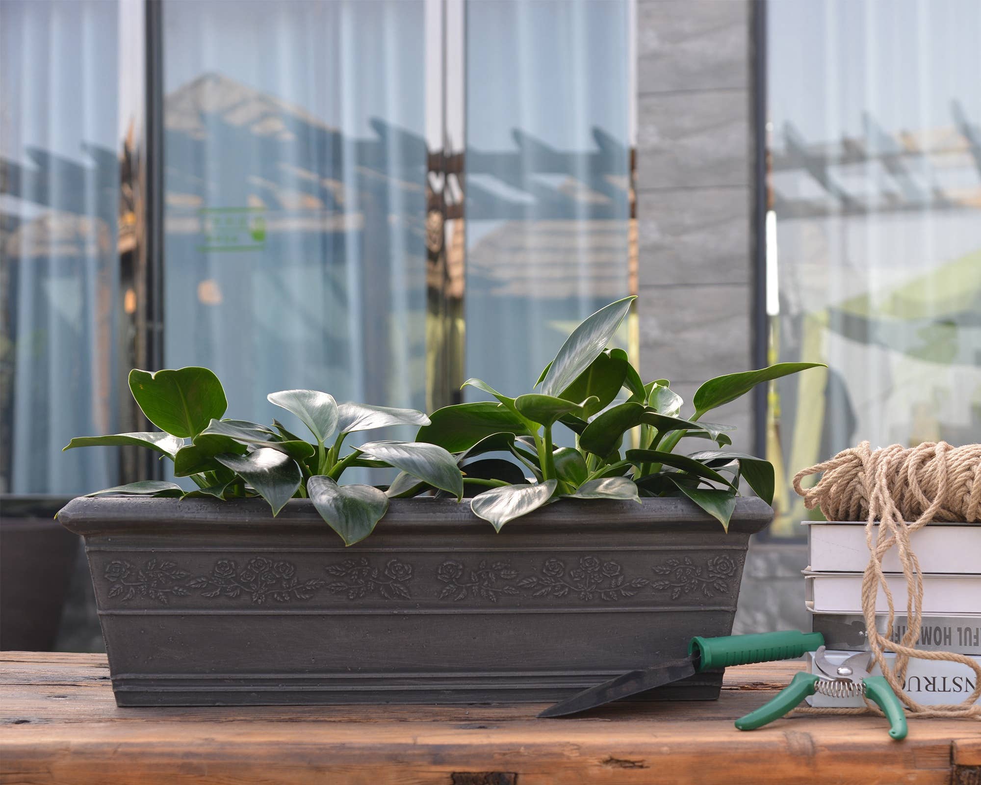 Greenship Garden USA - Wholesale Planter Box - GreenShip Classic Long Large Box Planter W.22.85" x H. 7.09“8