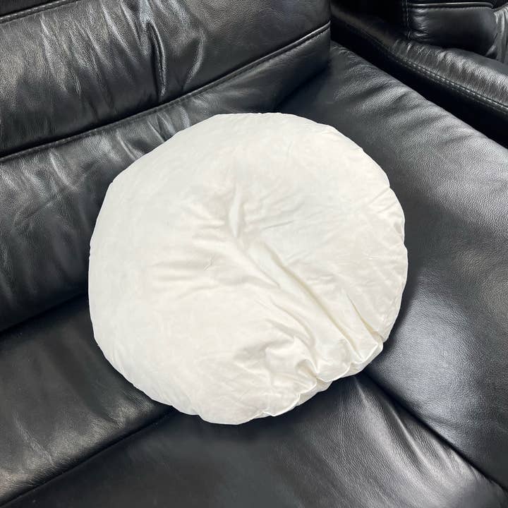 Peking Handicraft - Wholesale Throw/Decorative Pillow - Down Feather Decorative Pillow Inserts - Round0