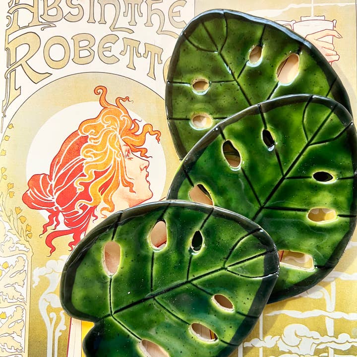 Tough Kitty Designs - Wholesale Bath Soap Dish - Monstera Leaf Ceramic Soap Dish
