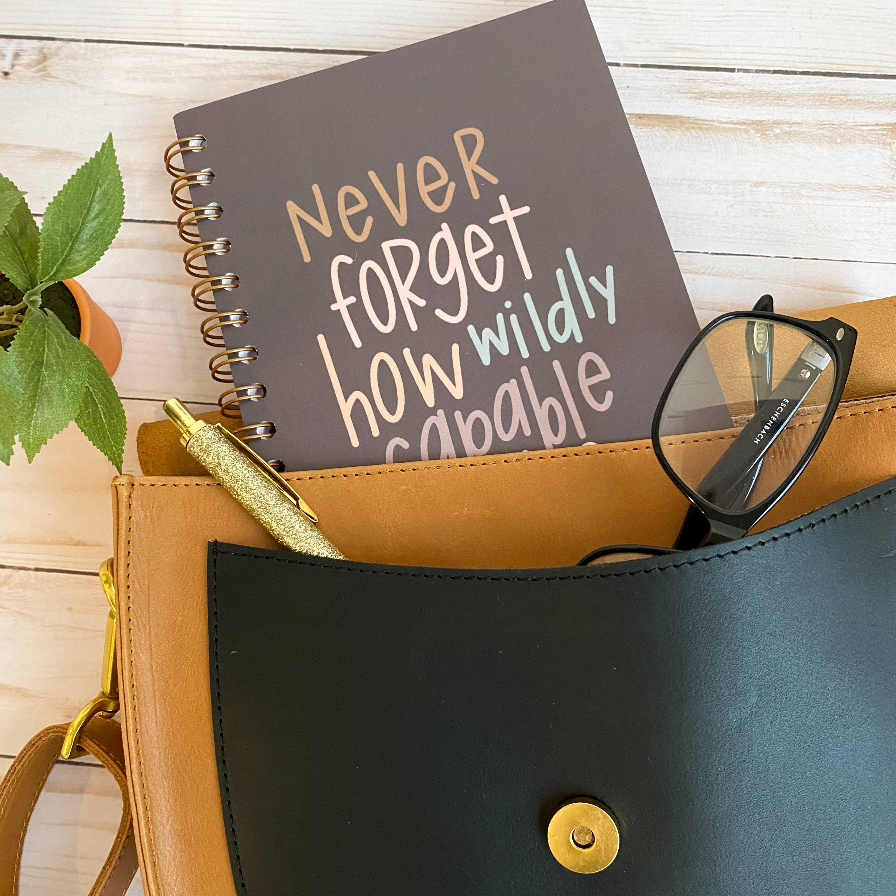 swaygirls – wholesale Anteckningsbok – Vild kapabel anteckningsbok | Självvårdsjournal2