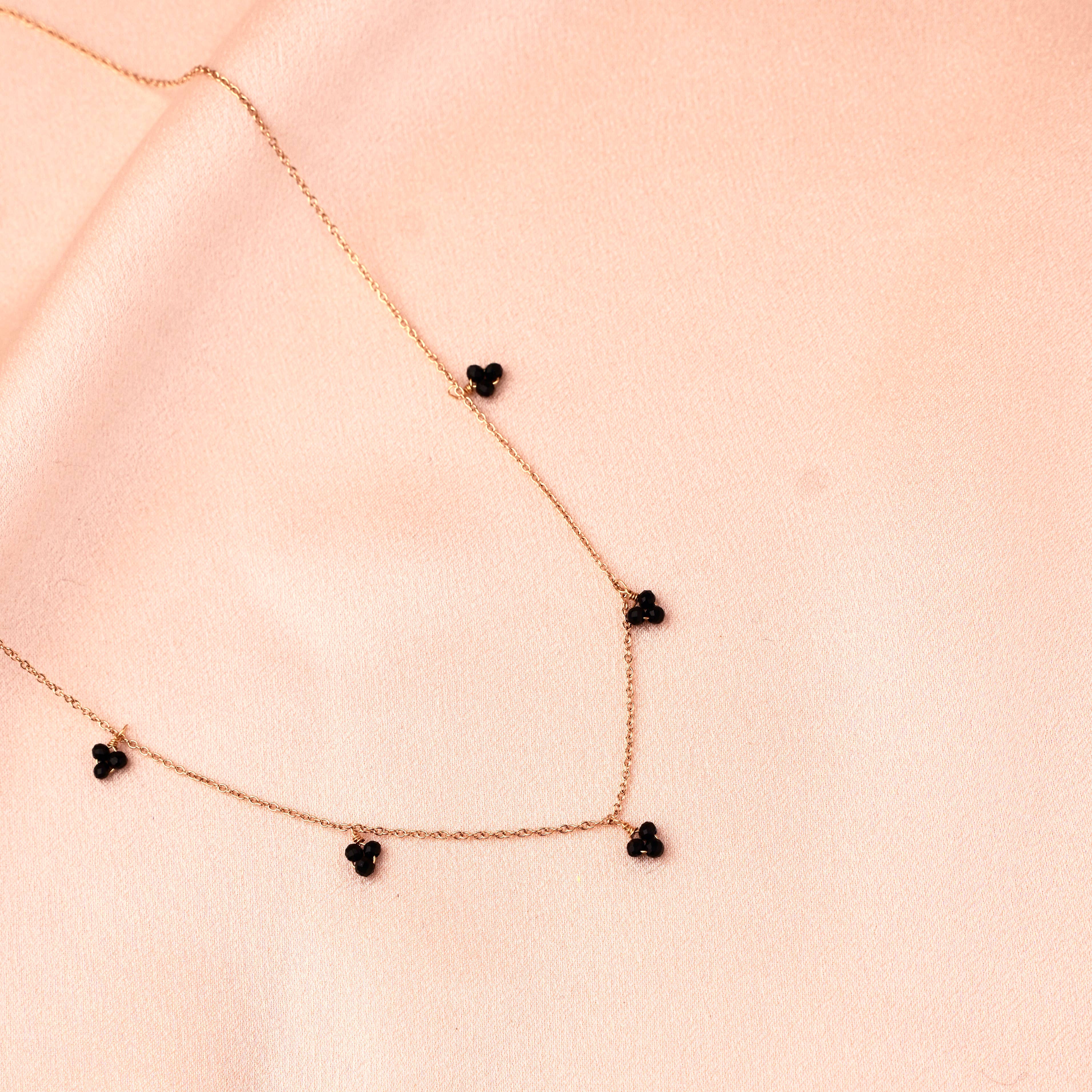 Victoire Collection – wholesale Pendant/charm necklace – Women's black pearl pendant necklace1